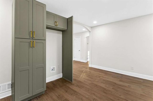 3658 Brookcrest Cir, Decatur, GA 30032