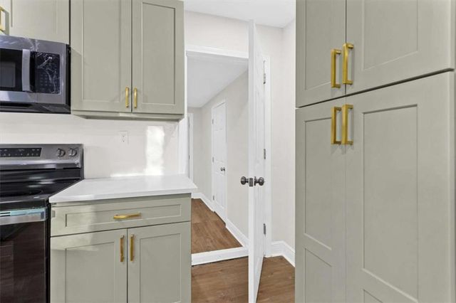 3658 Brookcrest Cir, Decatur, GA 30032