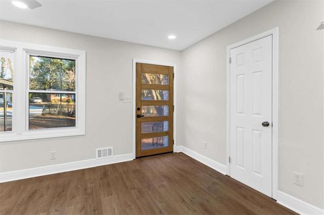 3658 Brookcrest Cir, Decatur, GA 30032