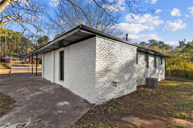 3658 Brookcrest Cir, Decatur, GA 30032