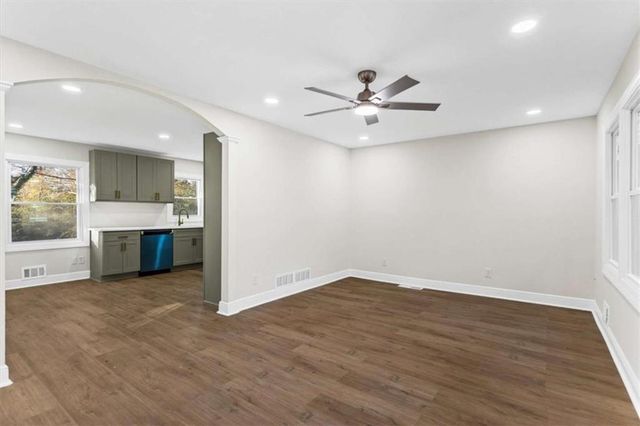 3658 Brookcrest Cir, Decatur, GA 30032