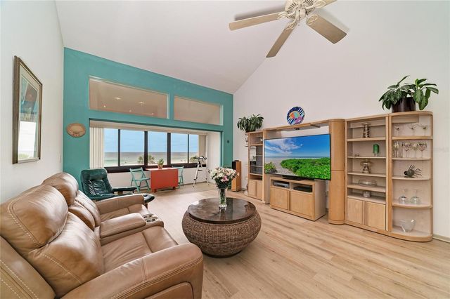 1007 GULF DRIVE N 208, Bradenton Beach, FL 34217