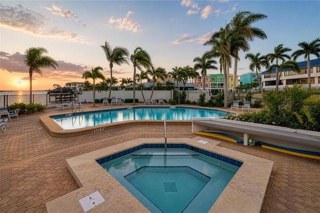 1007 GULF DRIVE N 208, Bradenton Beach, FL 34217