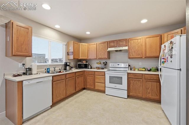 1902 Wildwood Pass Drive, Colorado Springs, CO 80921