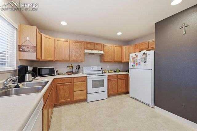 1902 Wildwood Pass Drive, Colorado Springs, CO 80921