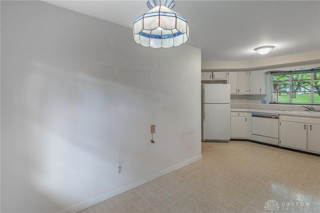21 Lynn Rae Circle, Dayton, OH 45458