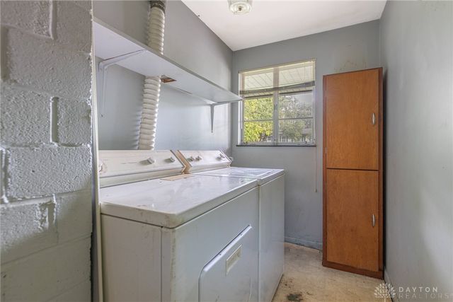 21 Lynn Rae Circle, Dayton, OH 45458