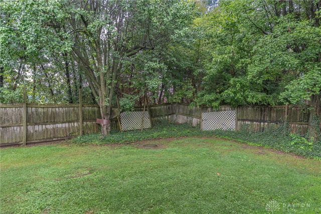 21 Lynn Rae Circle, Dayton, OH 45458