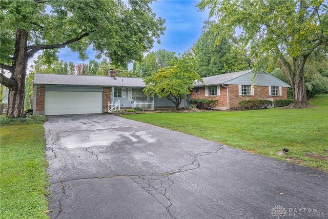 21 Lynn Rae Circle, Dayton, OH 45458