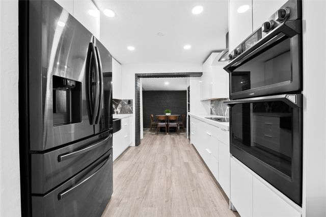 5721 SW 38th Court, Davie, FL 33314