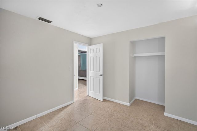 414 NE 15th PL, Cape Coral, FL 33909