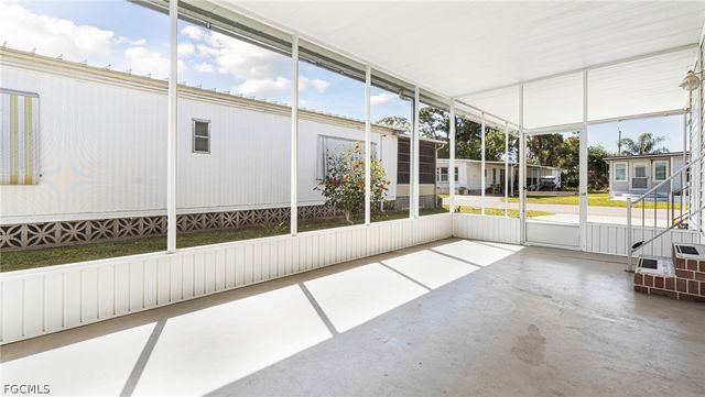 5634 Captain John Smith LOOP, North Fort Myers, FL 33917