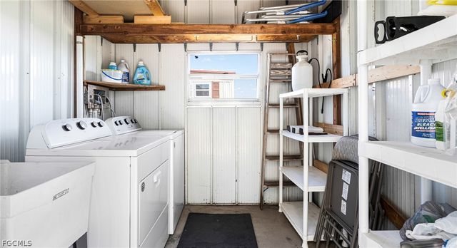 5634 Captain John Smith LOOP, North Fort Myers, FL 33917