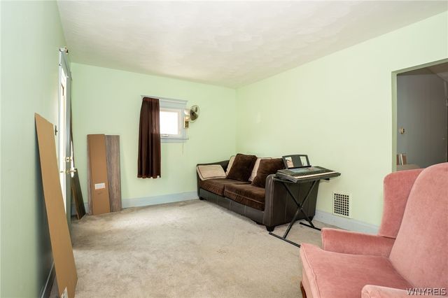 118 Hedwig Avenue, Cheektowaga, NY 14211