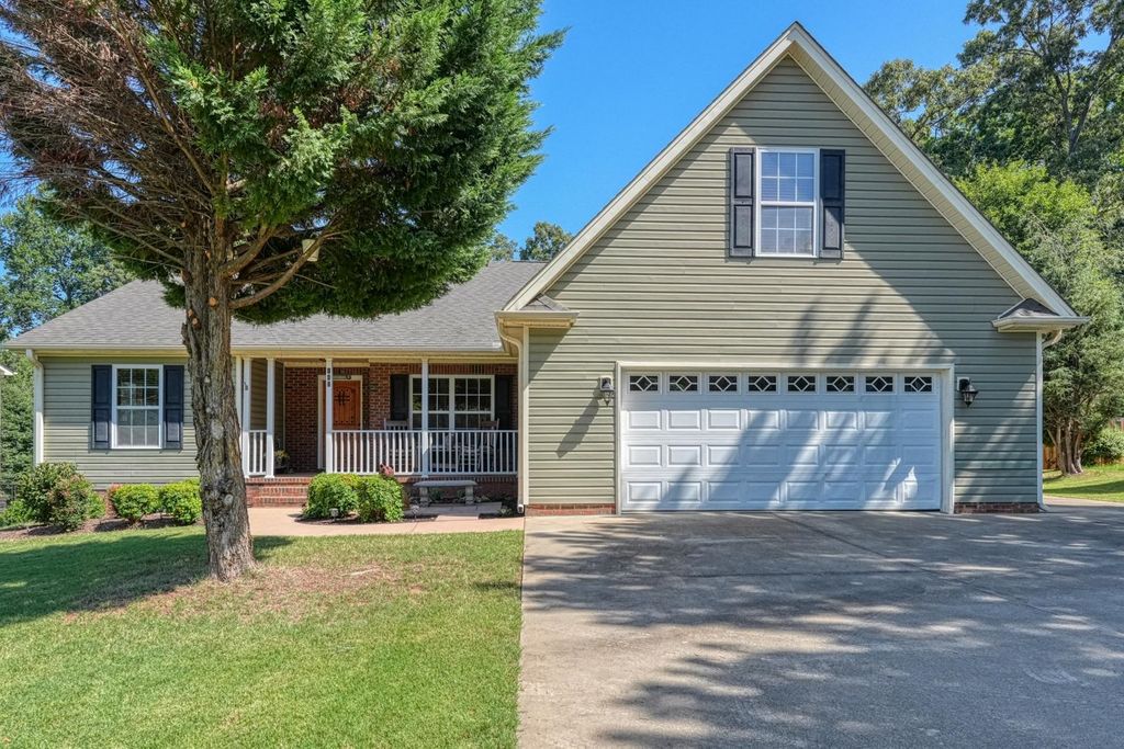 149 Fagans Creek Drive, Inman, SC 29349