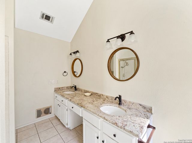21142 Sierra Crest, San Antonio, TX 78259