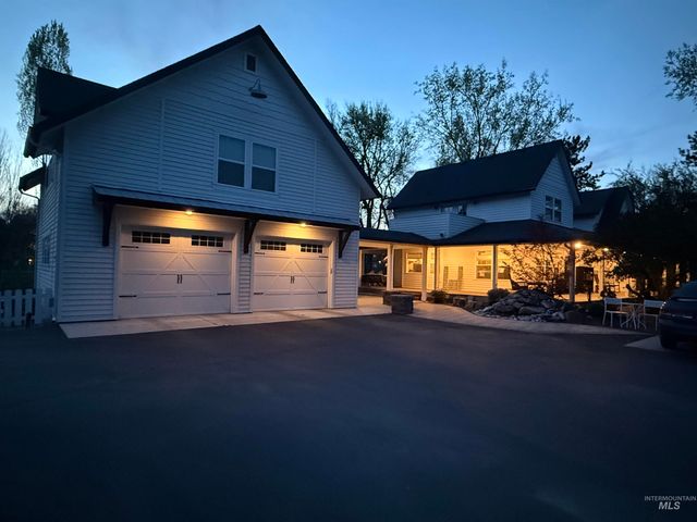 1825 W Beacon Light Rd, Eagle, ID 83616