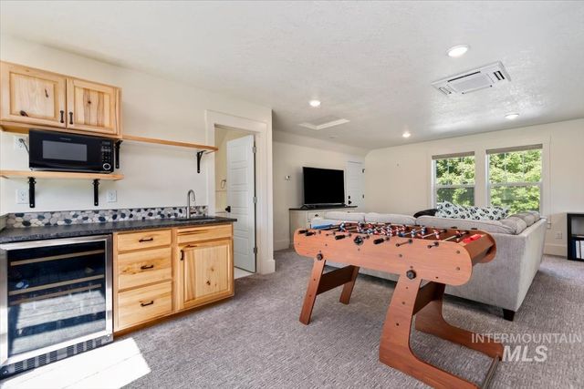 1825 W Beacon Light Rd, Eagle, ID 83616