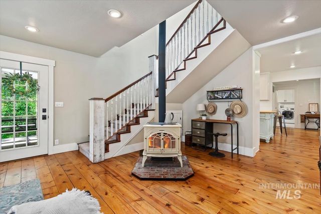 1825 W Beacon Light Rd, Eagle, ID 83616