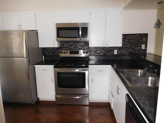 2561 Village Boulevard 306, West Palm Beach, FL 33409