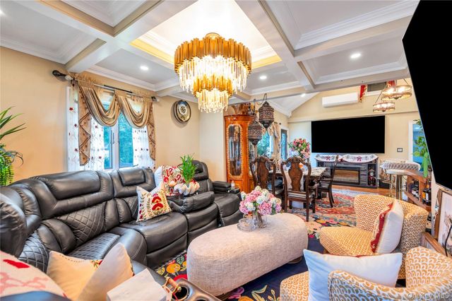 25 Snyder Street, Patchogue, NY 11772