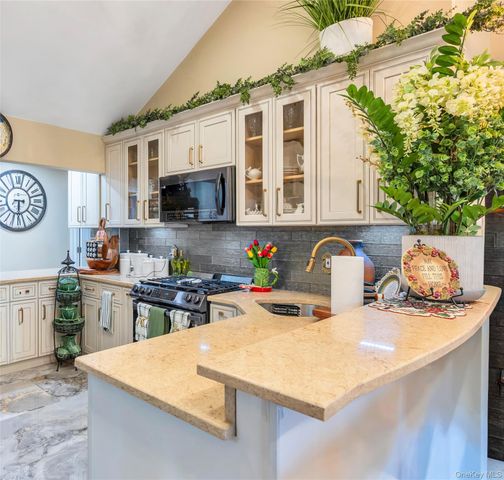 25 Snyder Street, Patchogue, NY 11772