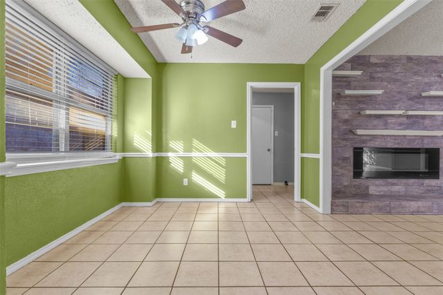 607 Willowbrook Circle, Duncanville, TX 75116