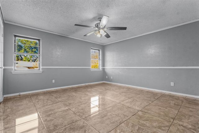 607 Willowbrook Circle, Duncanville, TX 75116