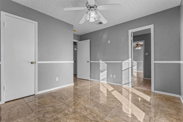 607 Willowbrook Circle, Duncanville, TX 75116