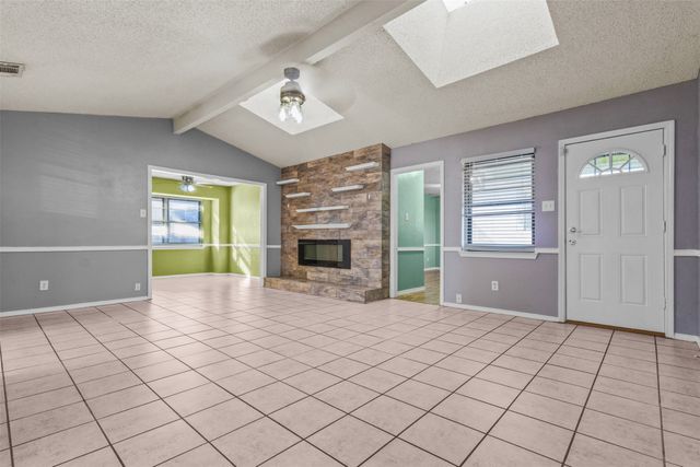 607 Willowbrook Circle, Duncanville, TX 75116