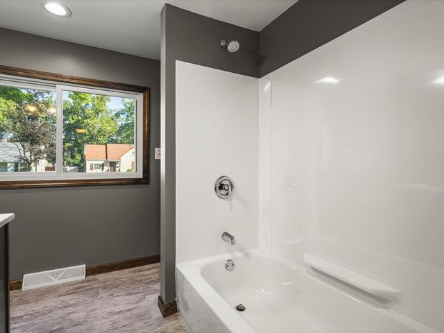 631 Sheridan Drive, Loves Park, IL 61111