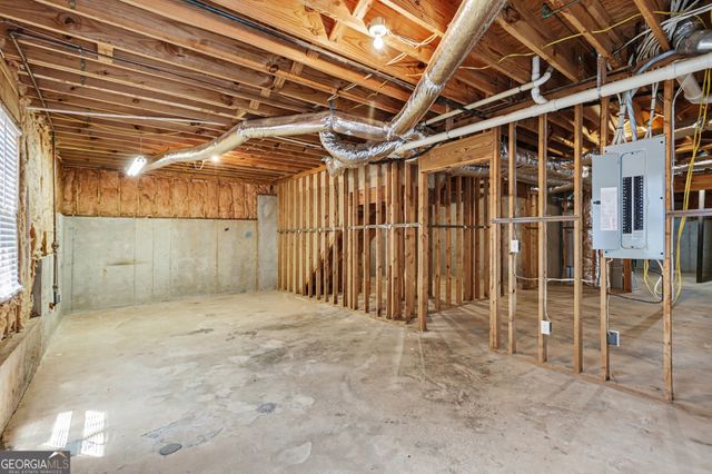 29 Waterford Way, Powder Springs, GA 30127