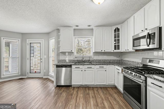 29 Waterford Way, Powder Springs, GA 30127