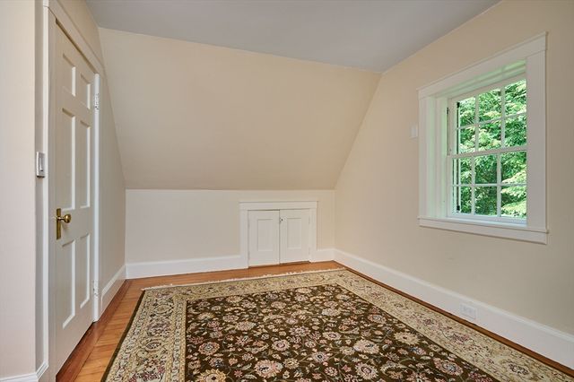 43 Woodlawn Ave, Northampton, MA 01060