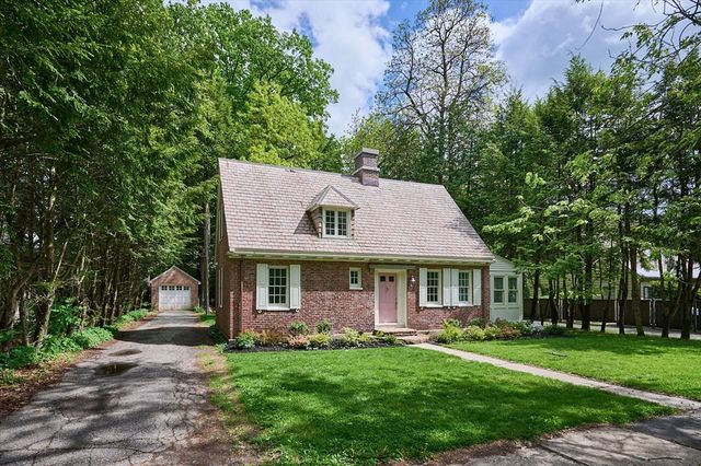 43 Woodlawn Ave, Northampton, MA 01060