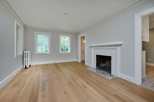 43 Woodlawn Ave, Northampton, MA 01060