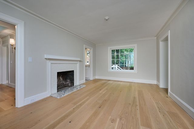 43 Woodlawn Ave, Northampton, MA 01060
