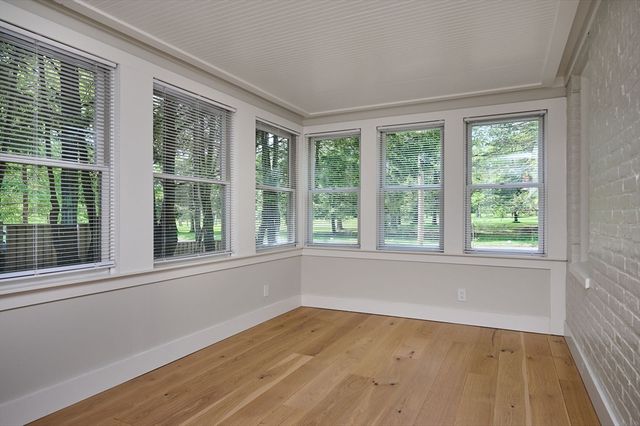 43 Woodlawn Ave, Northampton, MA 01060