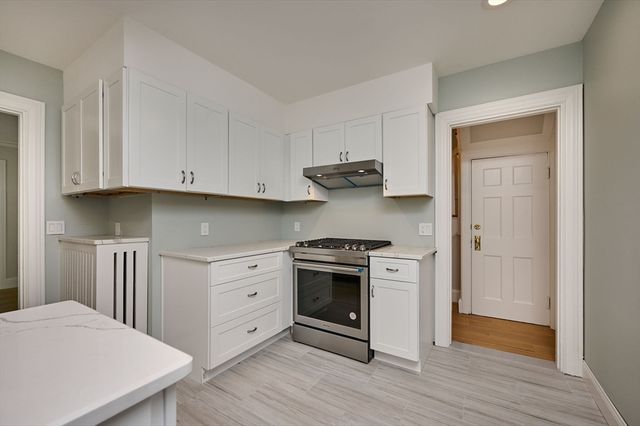 43 Woodlawn Ave, Northampton, MA 01060