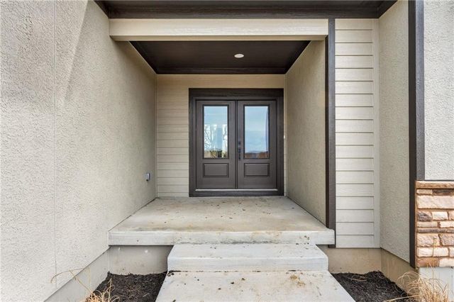 14009 S Landon Street, Olathe, KS 66061