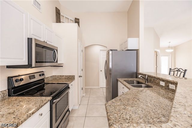 2107 SW 30th TER, Cape Coral, FL 33914
