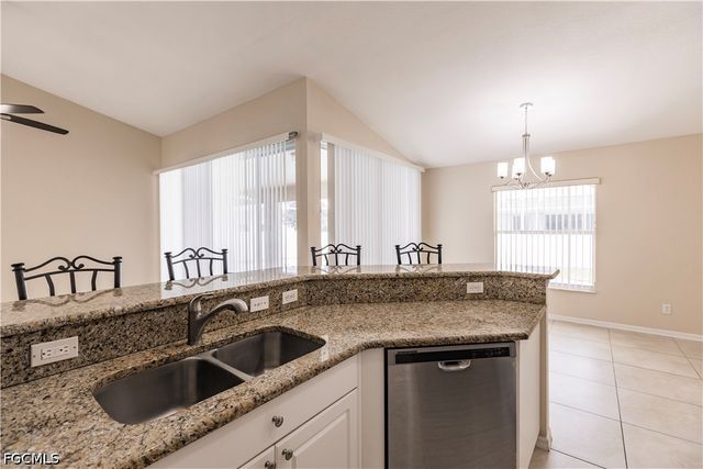 2107 SW 30th TER, Cape Coral, FL 33914