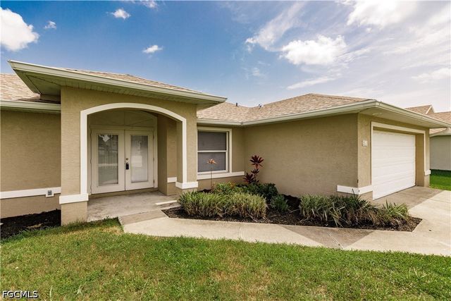 2107 SW 30th TER, Cape Coral, FL 33914
