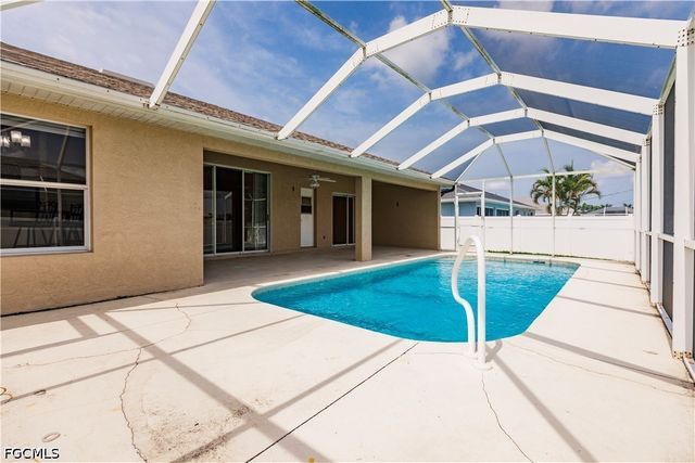 2107 SW 30th TER, Cape Coral, FL 33914