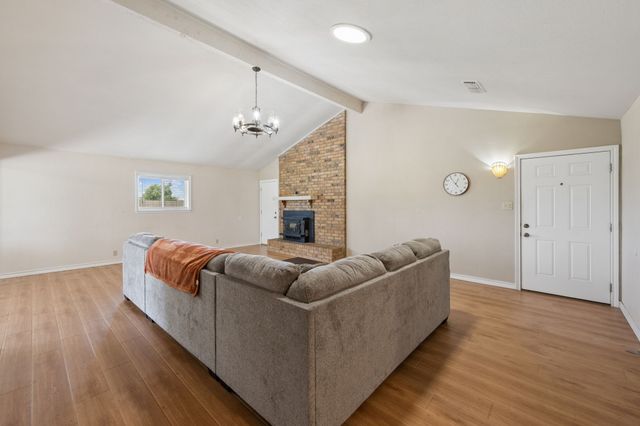 700 Panorama Loop, Waxahachie, TX 75165