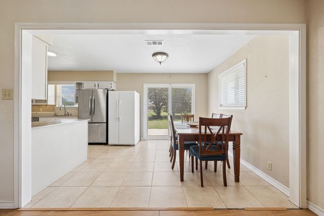 700 Panorama Loop, Waxahachie, TX 75165