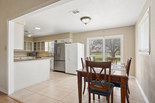 700 Panorama Loop, Waxahachie, TX 75165