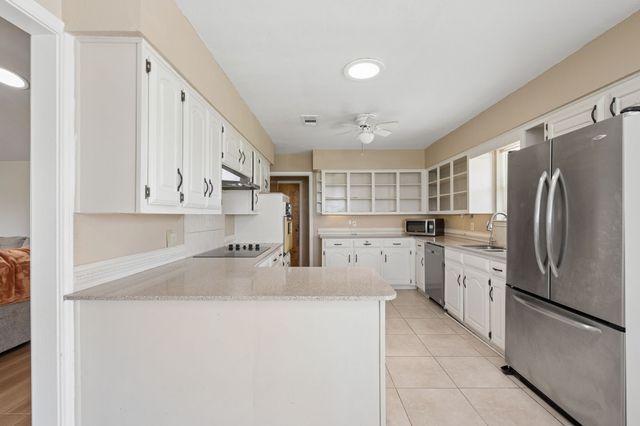 700 Panorama Loop, Waxahachie, TX 75165