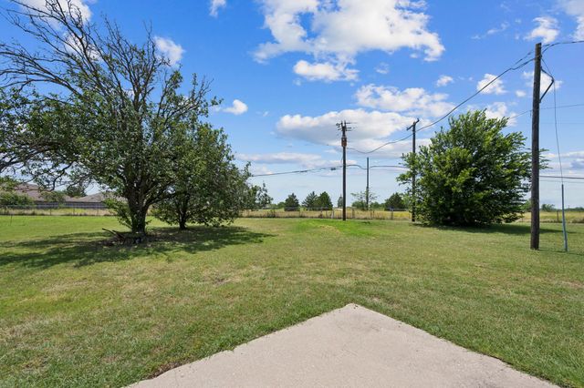 700 Panorama Loop, Waxahachie, TX 75165
