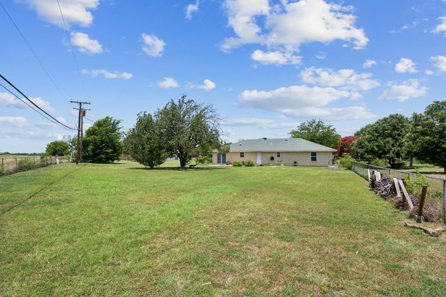 700 Panorama Loop, Waxahachie, TX 75165